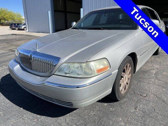 2009 Lincoln Town Car for sale at Lean On Me Automotive in Tempe AZ