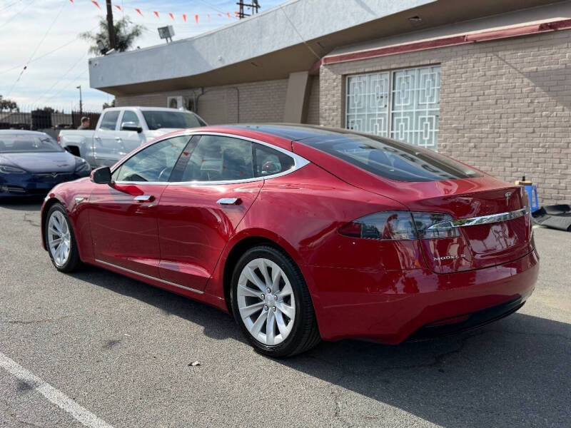 2016 Tesla Model S 90D