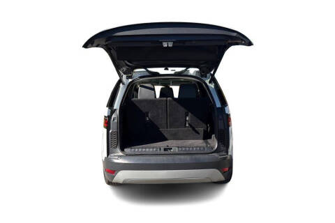 2024 Land Rover Discovery P300 S