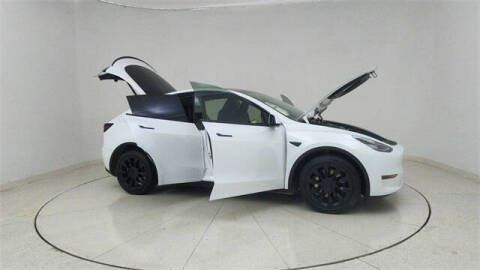 2023 Tesla Model Y Long Range