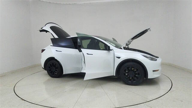 2023 Tesla Model Y Long Range