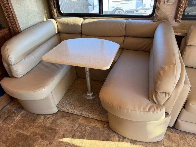 2012 Freightliner XCS Chassis