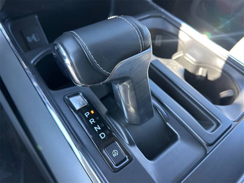 2022 Ford F-150 Lightning XLT