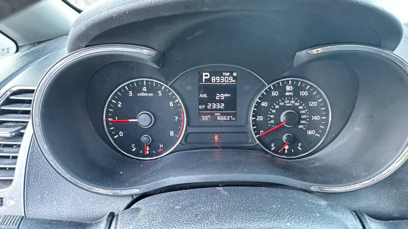 2017 Kia Forte5 LX