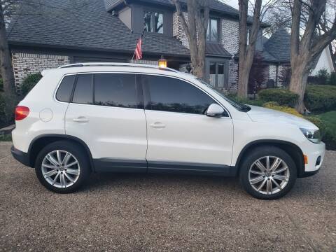 2012 Volkswagen Tiguan for sale at AUTO AND PARTS LOCATOR CO. in Carmel IN
