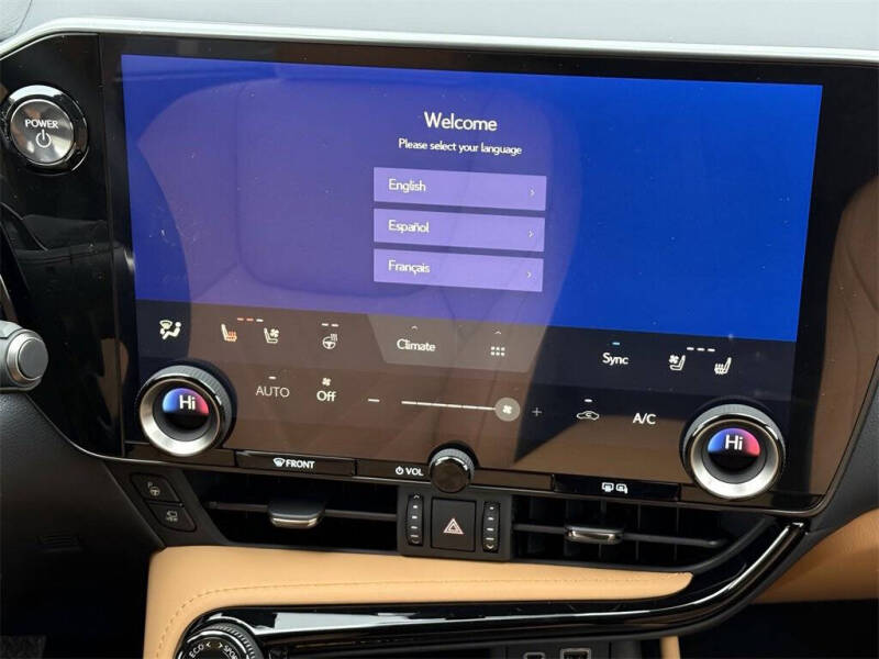 2026 Lexus NX 450h+ Luxury