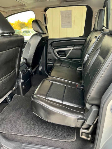 2015 Nissan Titan SL