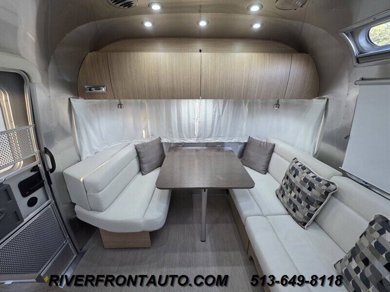 2018 Airstream Flying Cloud 25FB