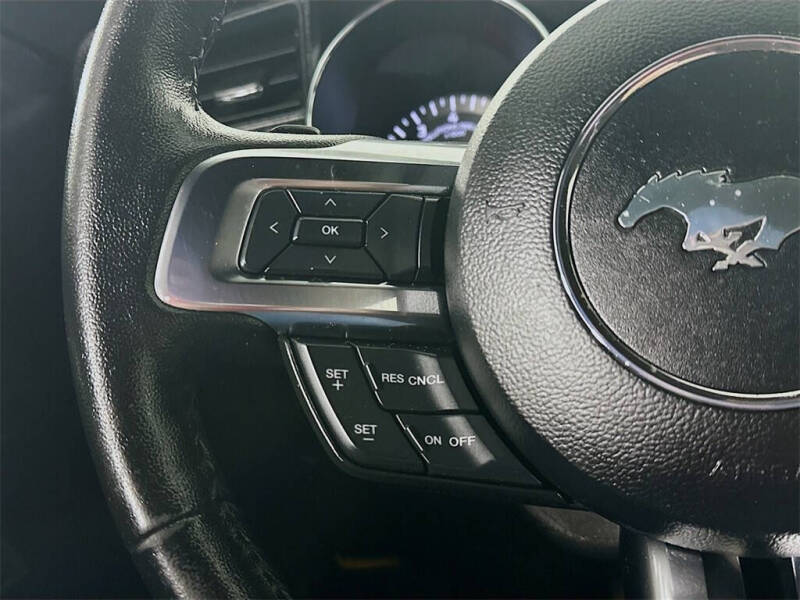 2017 Ford Mustang V6