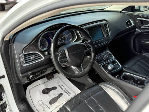 2015 Chrysler 200 C