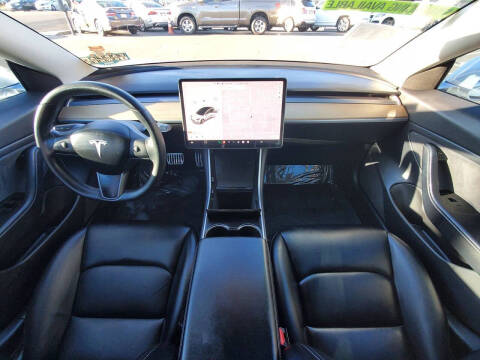 2019 Tesla Model 3 Standard Range Plus