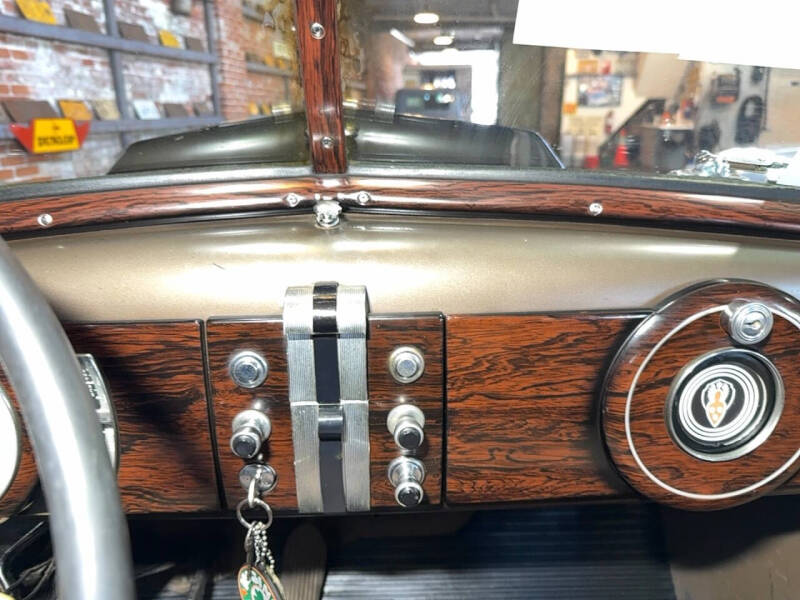 1936 Oldsmobile F-36