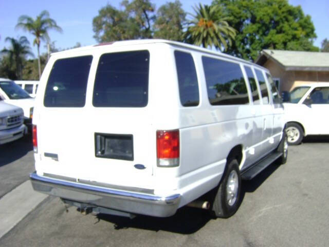 2007 Ford E-Series E-350 SD XLT