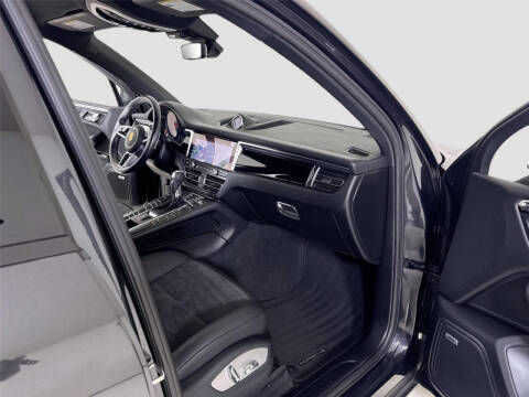 2021 Porsche Macan
