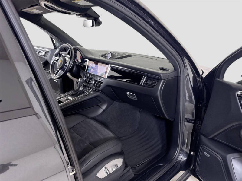 2021 Porsche Macan