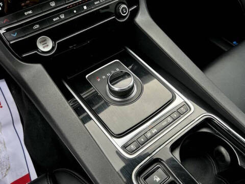 2020 Jaguar F-PACE 25t Premium