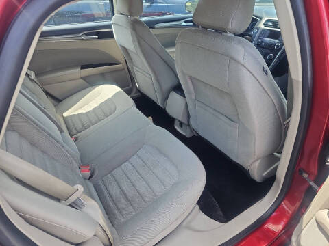 2018 Ford Fusion SE