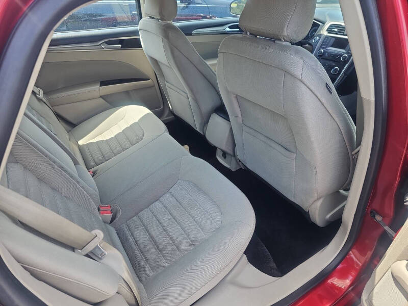 2018 Ford Fusion SE