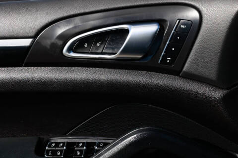 2014 Porsche Cayenne Platinum