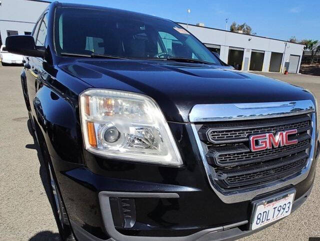Used 2017 GMC Terrain SLE-1 with VIN 2GKALMEK3H6278069 for sale in Bloomington, IL