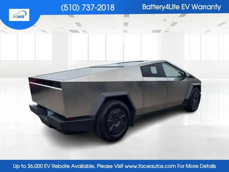 2025 Tesla Cybertruck