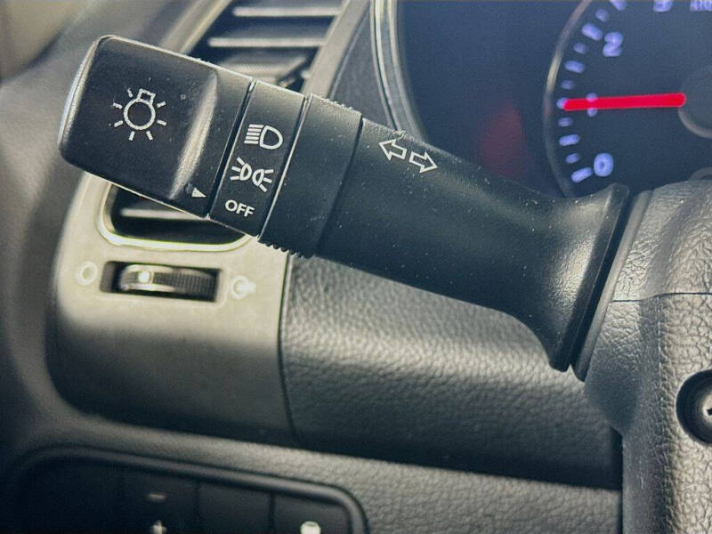 2017 Kia Forte5 LX