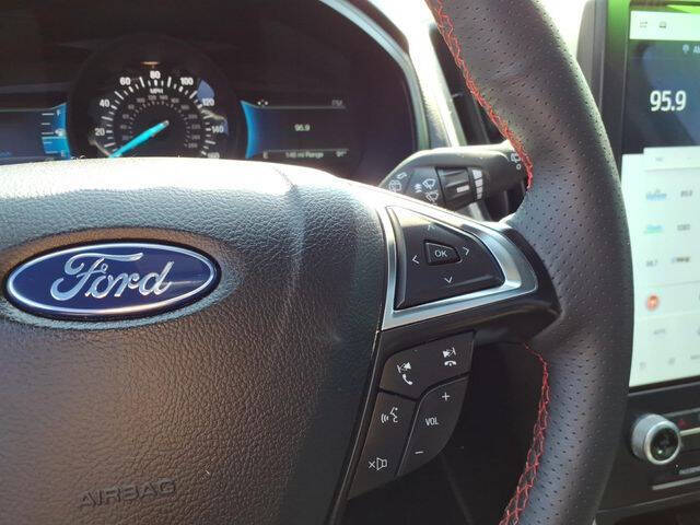 2024 Ford Edge ST-Line