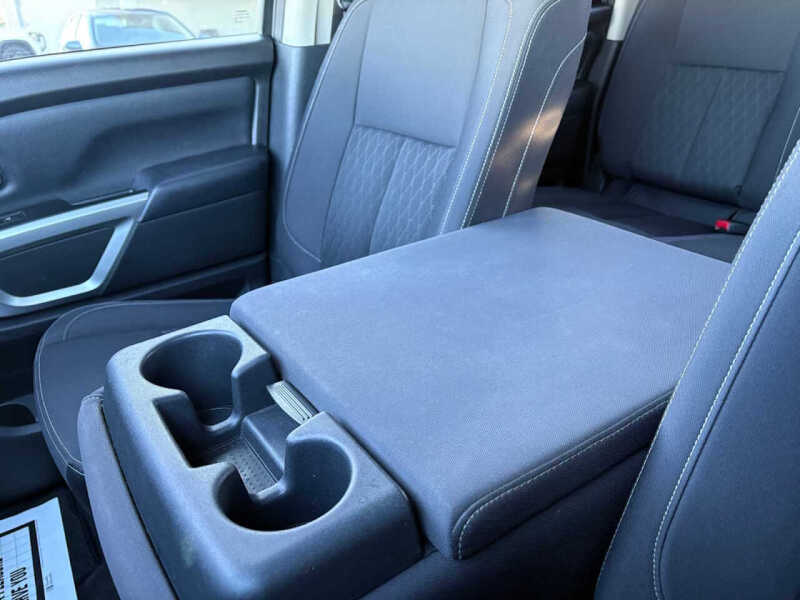 2018 Nissan Titan SV