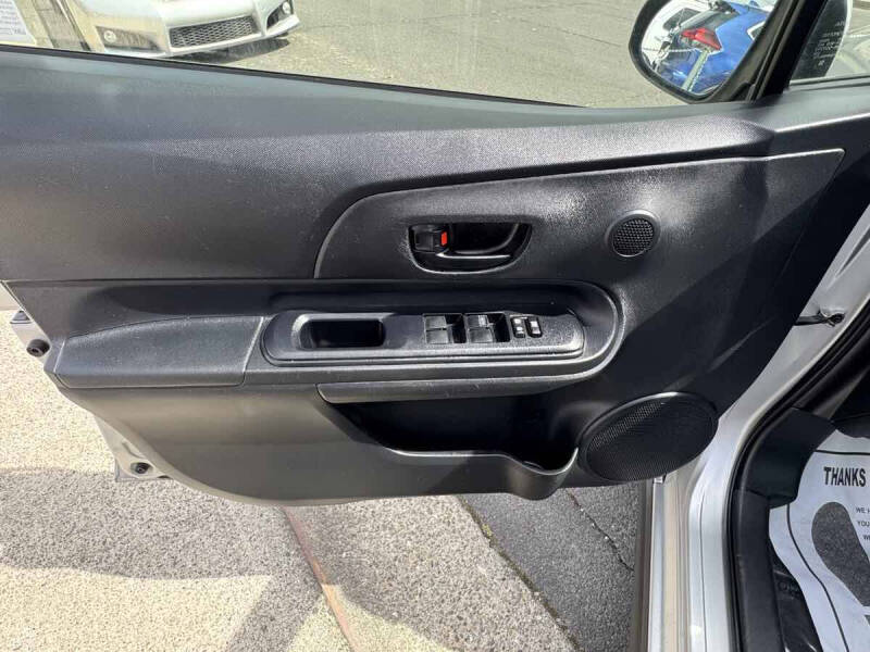 2018 Toyota Prius c One