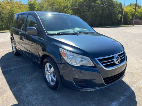 2009 Volkswagen Routan for sale at Empire Auto Sales BG LLC in Bowling Green KY