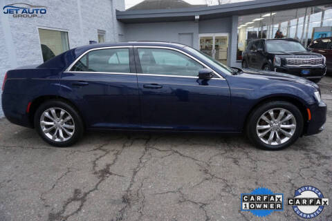 2015 Chrysler 300 Limited
