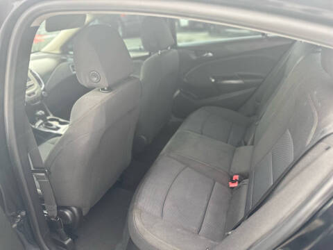 2018 Chevrolet Cruze LS Auto