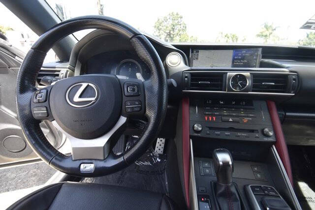 2019 Lexus IS 300