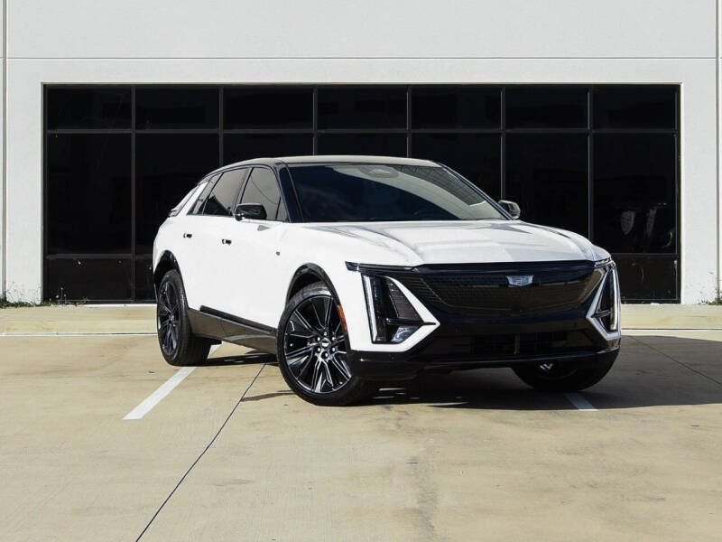 2025 Cadillac LYRIQ Sport 3's photo