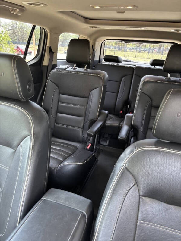 2017 GMC Acadia Denali