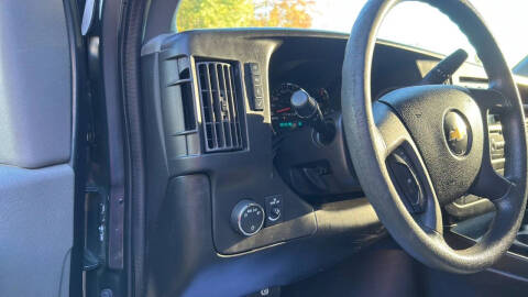 2017 Chevrolet Express LT 3500
