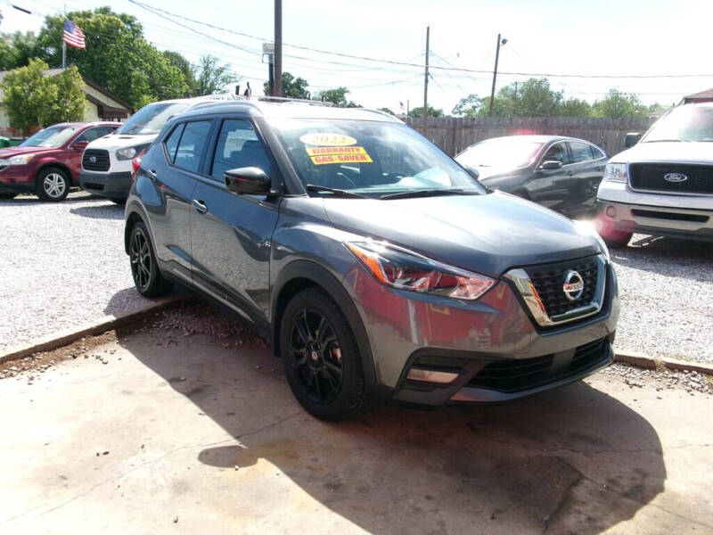 2020 Nissan Kicks SR