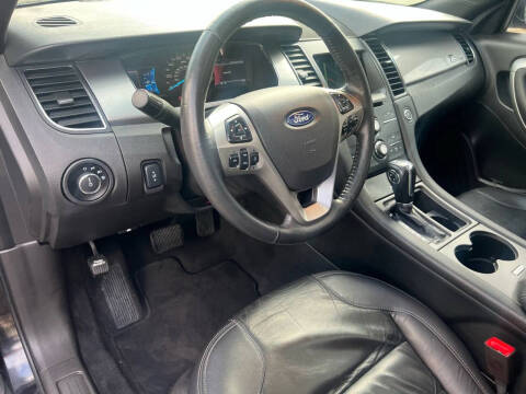 2019 Ford Taurus SEL