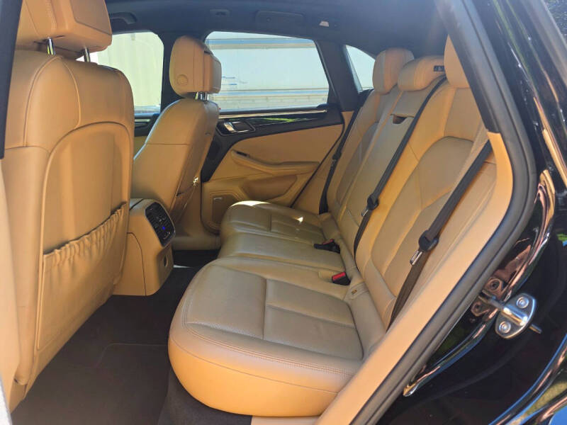 2018 Porsche Macan S