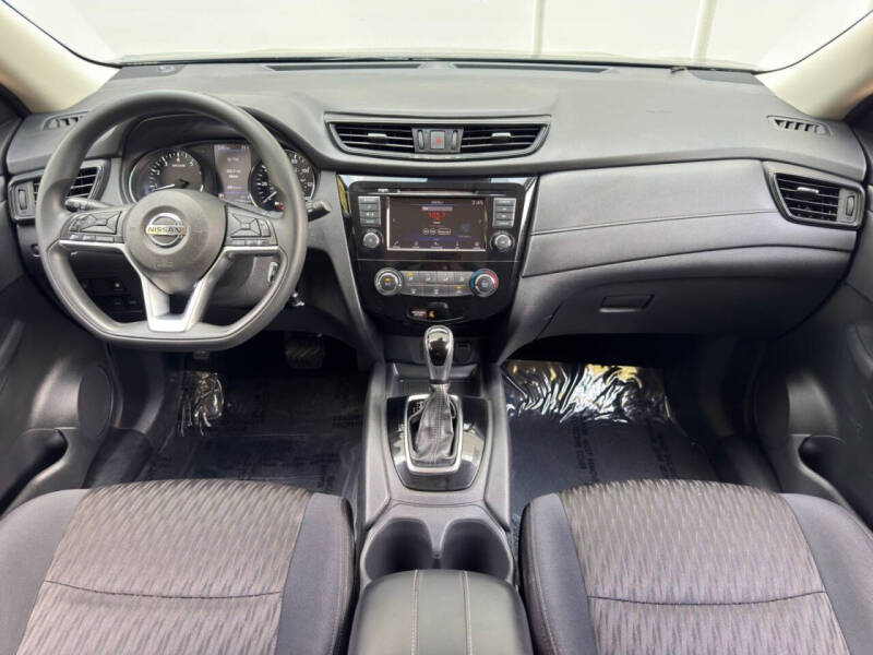 2019 Nissan Rogue S