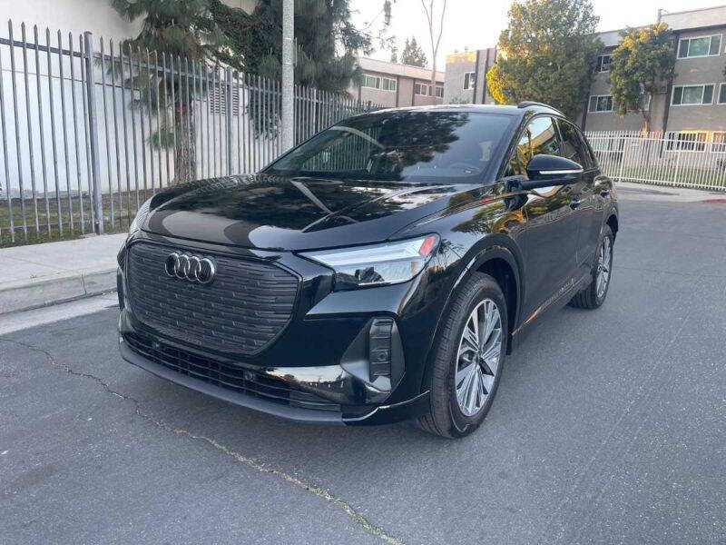 2025 Audi Q4 e-tron Premium 45