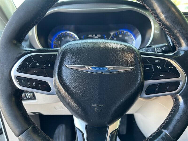 2020 Chrysler Pacifica Touring L