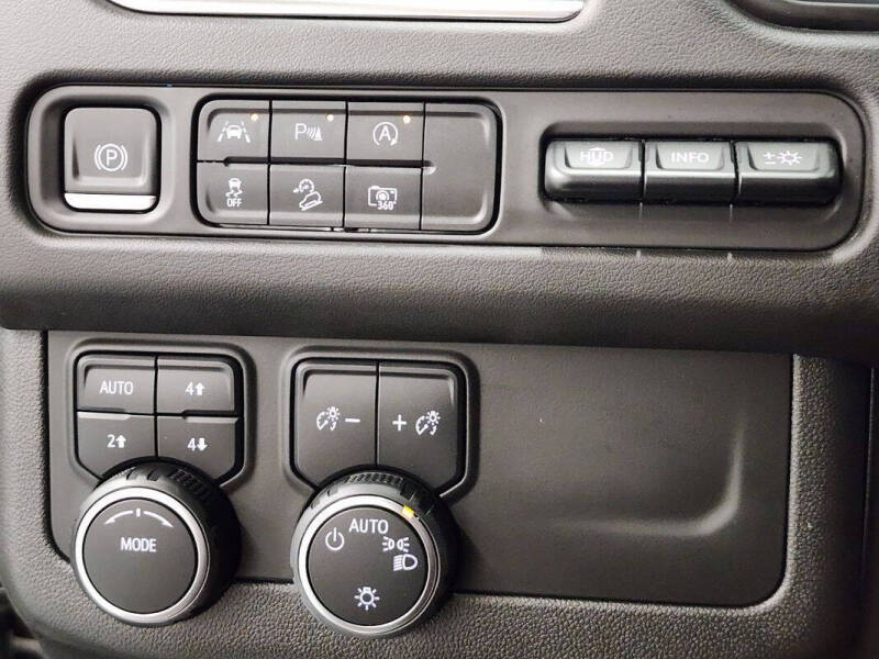 2023 Chevrolet Suburban High Country