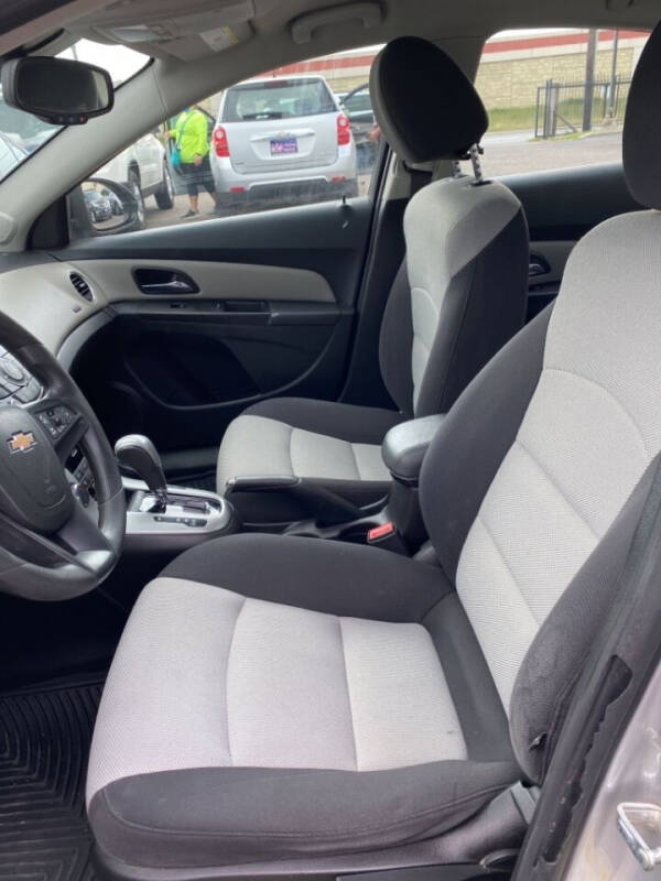 2015 Chevrolet Cruze LS Auto