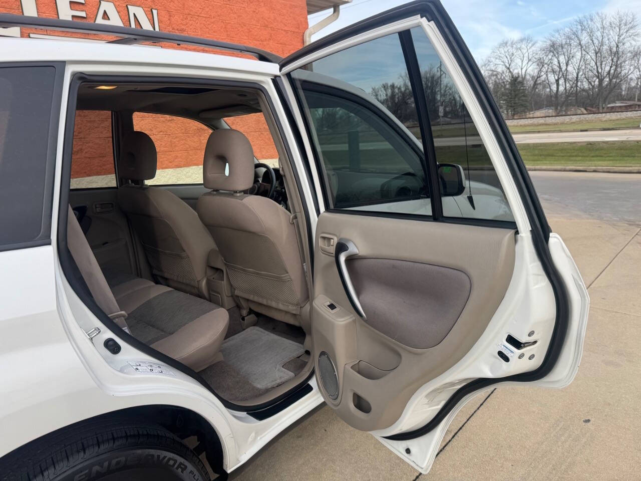 2003 Toyota RAV4 for sale at Illinois Auto Wholesalers in Tolono, IL