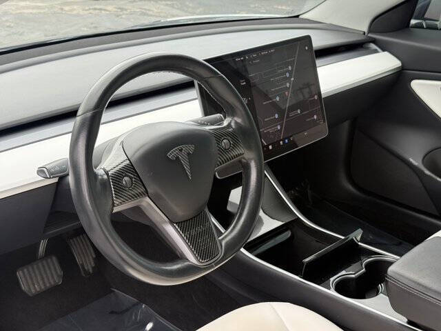 2019 Tesla Model 3 Standard Range Plus