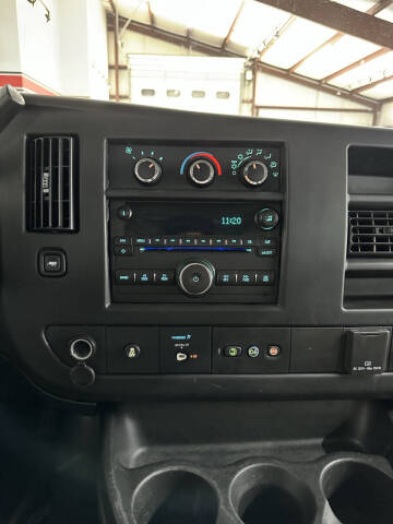 2017 Chevrolet Express LS 2500