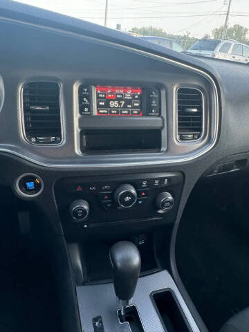 2012 Dodge Charger SE