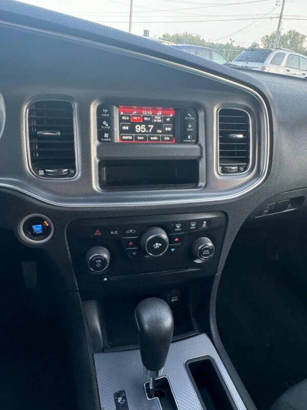 2012 Dodge Charger SE