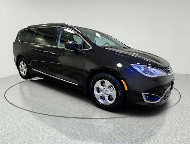2018 Chrysler Pacifica Hybrid Touring L